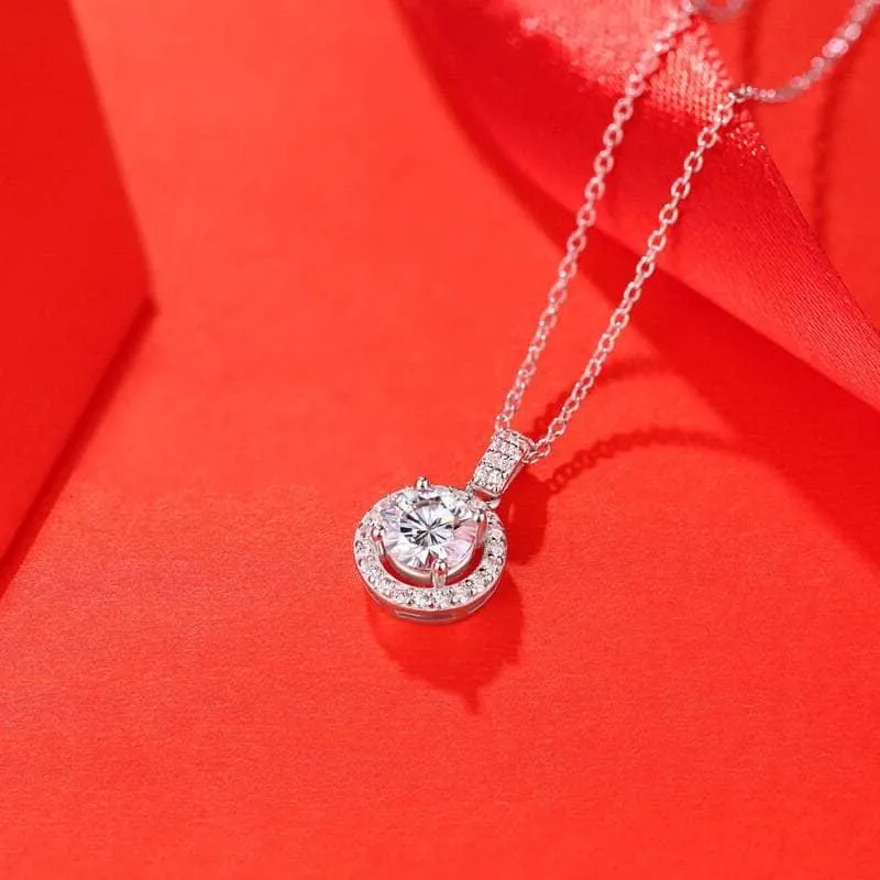 1.0 Ct Diamond Halo Pendant Necklace