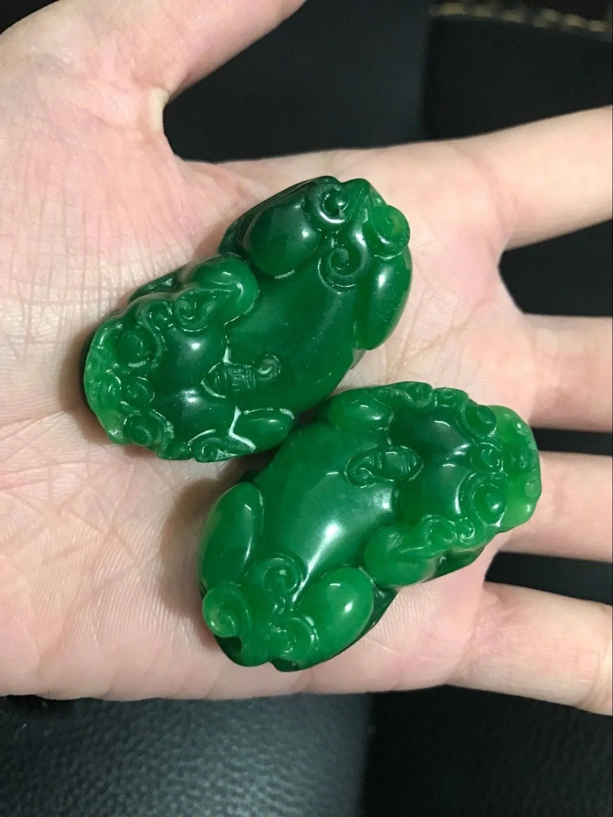 10% OFF- A Pair Certified Natural Jadeite Emerald Jade Pixiu Pendants《Grade A》(2 pcs)