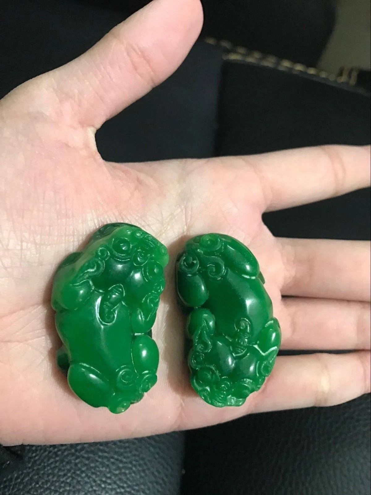 10% OFF- A Pair Certified Natural Jadeite Emerald Jade Pixiu Pendants《Grade A》(2 pcs)
