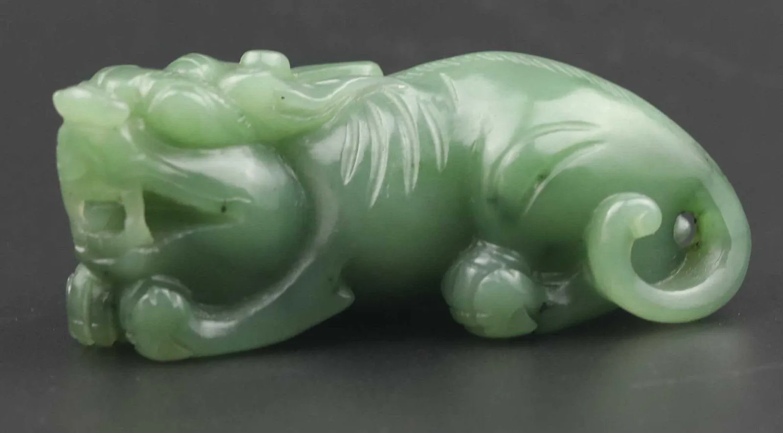 10% OFF- Certified Natural Green Emerald A*Jade HandCarved Dragon-Pixiu Pendant NO.D574