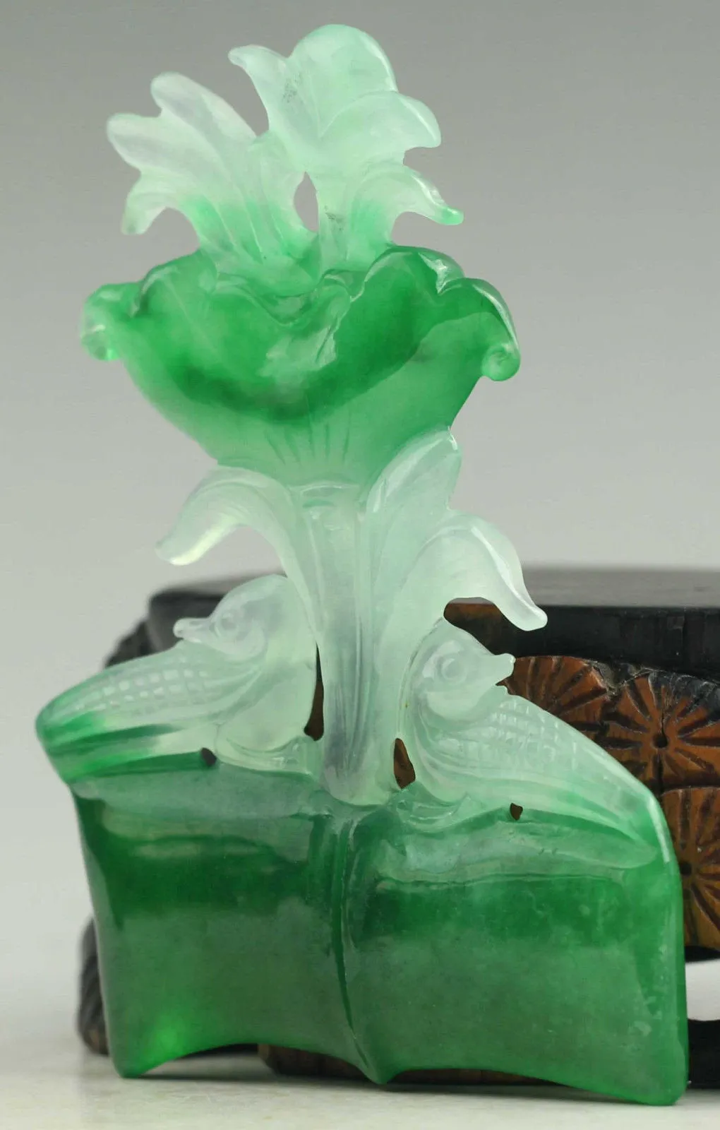 10% OFF- Certified Natural Icy Jadeite Emerald Jade Handcarved Flower Pendant《Grade A》NO.C315