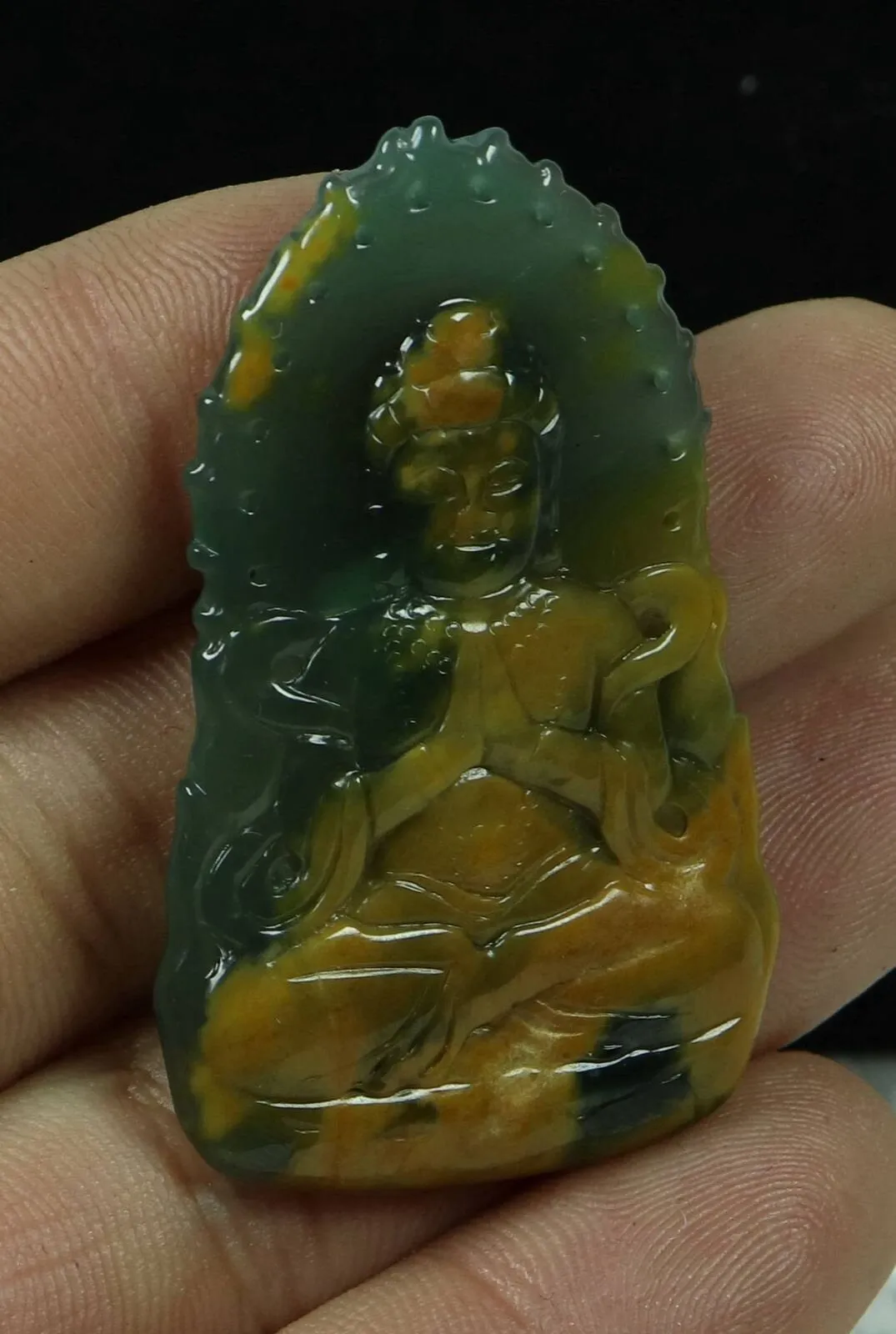 10% OFF- Certified Natural Oily Jadeite Emerald A*Jade HandCarved Pendant Buddha Meditation 佛之冥想 B637E