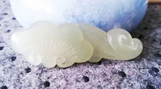 10% OFF- Certified Natural White Emerald A Jade Handcarved Lucky Ruyi Pendant A1940