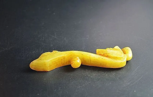 10% OFF- Certified Natural Yellow Jadeite Emerald Jade HandCarved Dragon Pendant《Grade A》A99