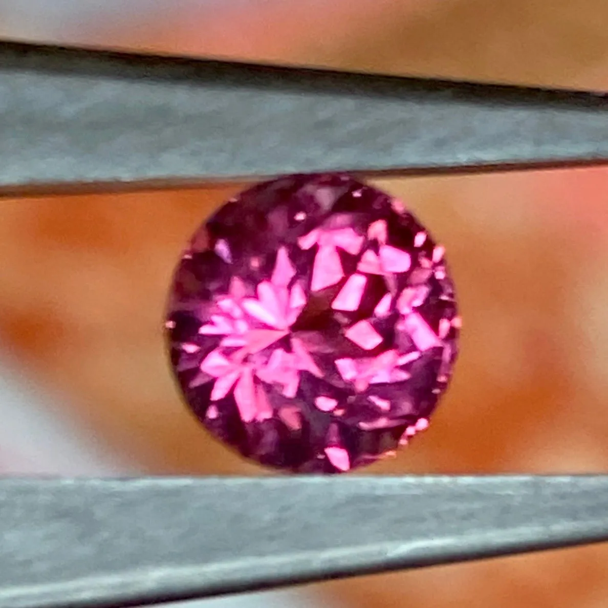 1.30 ct. Garnet Vivid Imperial Round Brilliant Garnet VVS