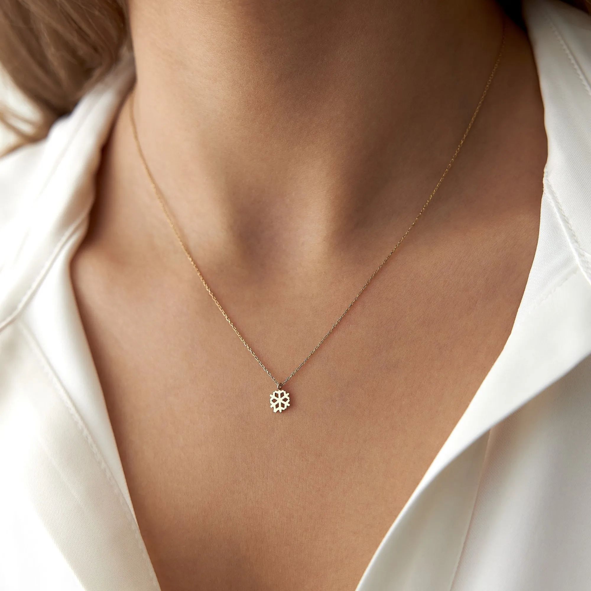 14k Gold Mini Snowflake Necklace