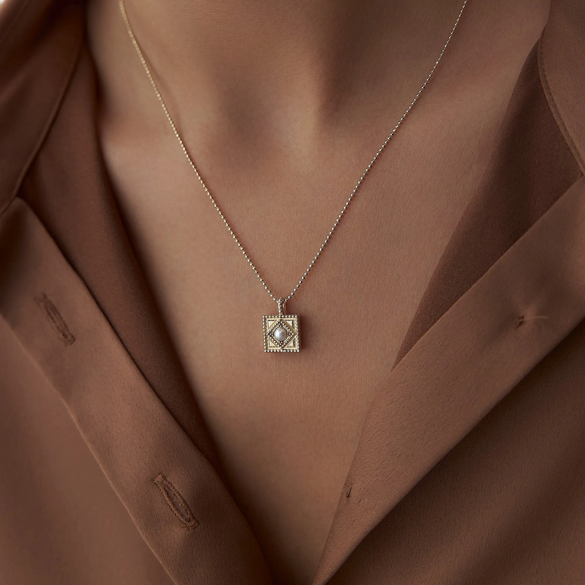 14k Gold Pearl Tile Necklace