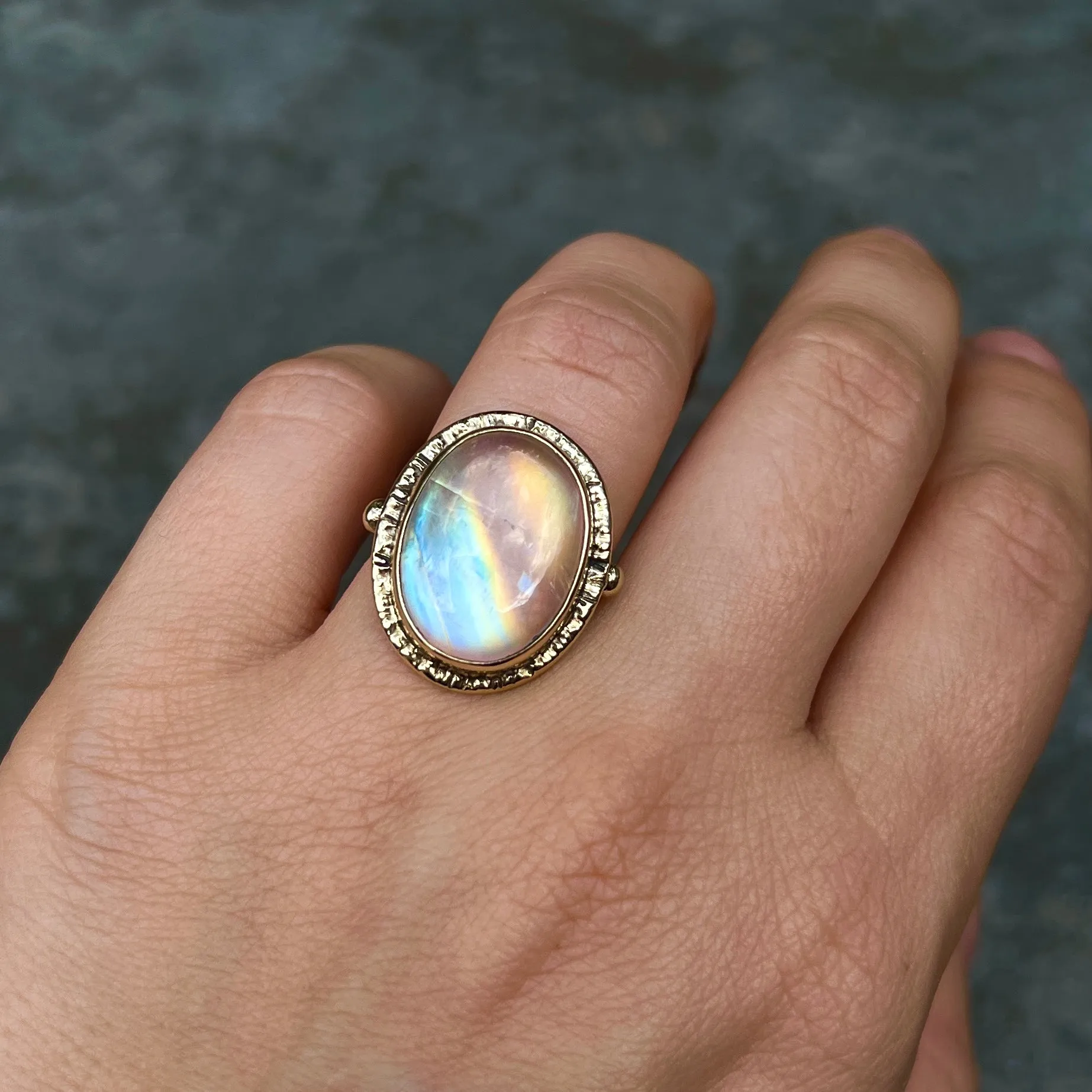 14k Gold Rainbow Moonstone Ring- Sz 7.75