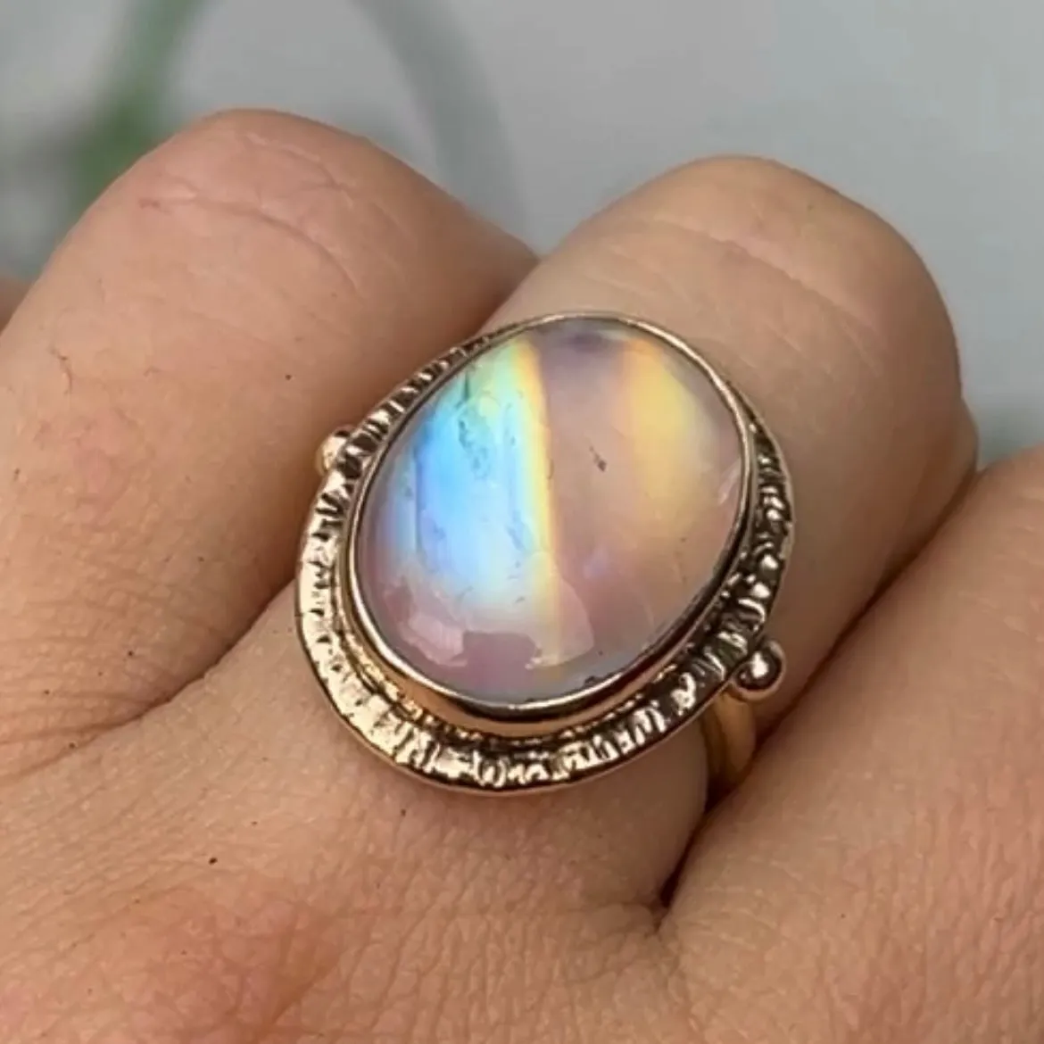 14k Gold Rainbow Moonstone Ring- Sz 7.75