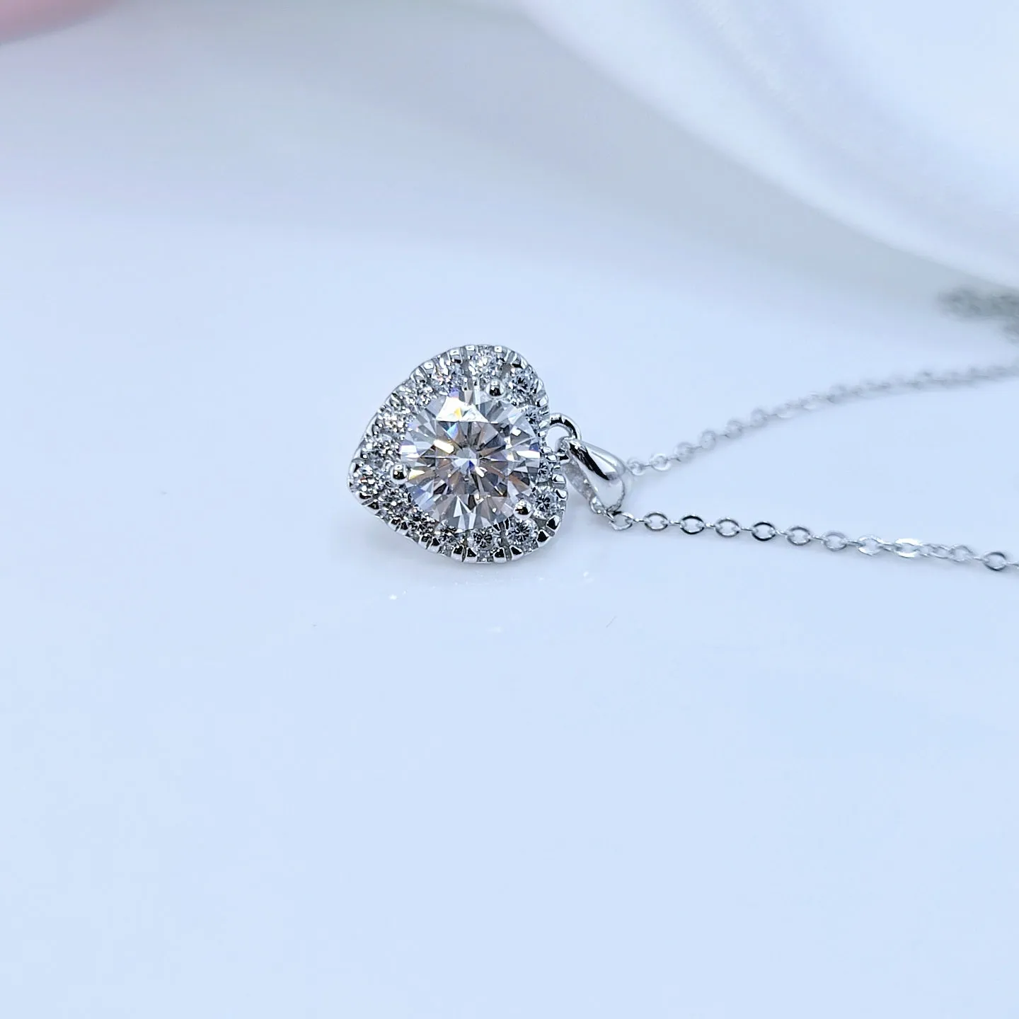 2.0 Ct Diamond Heart Shape Pendant Necklace