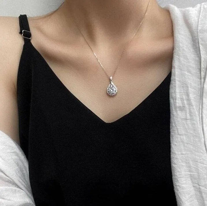 2.0 Ct Diamond Water Drop Shaped Pendant Necklace