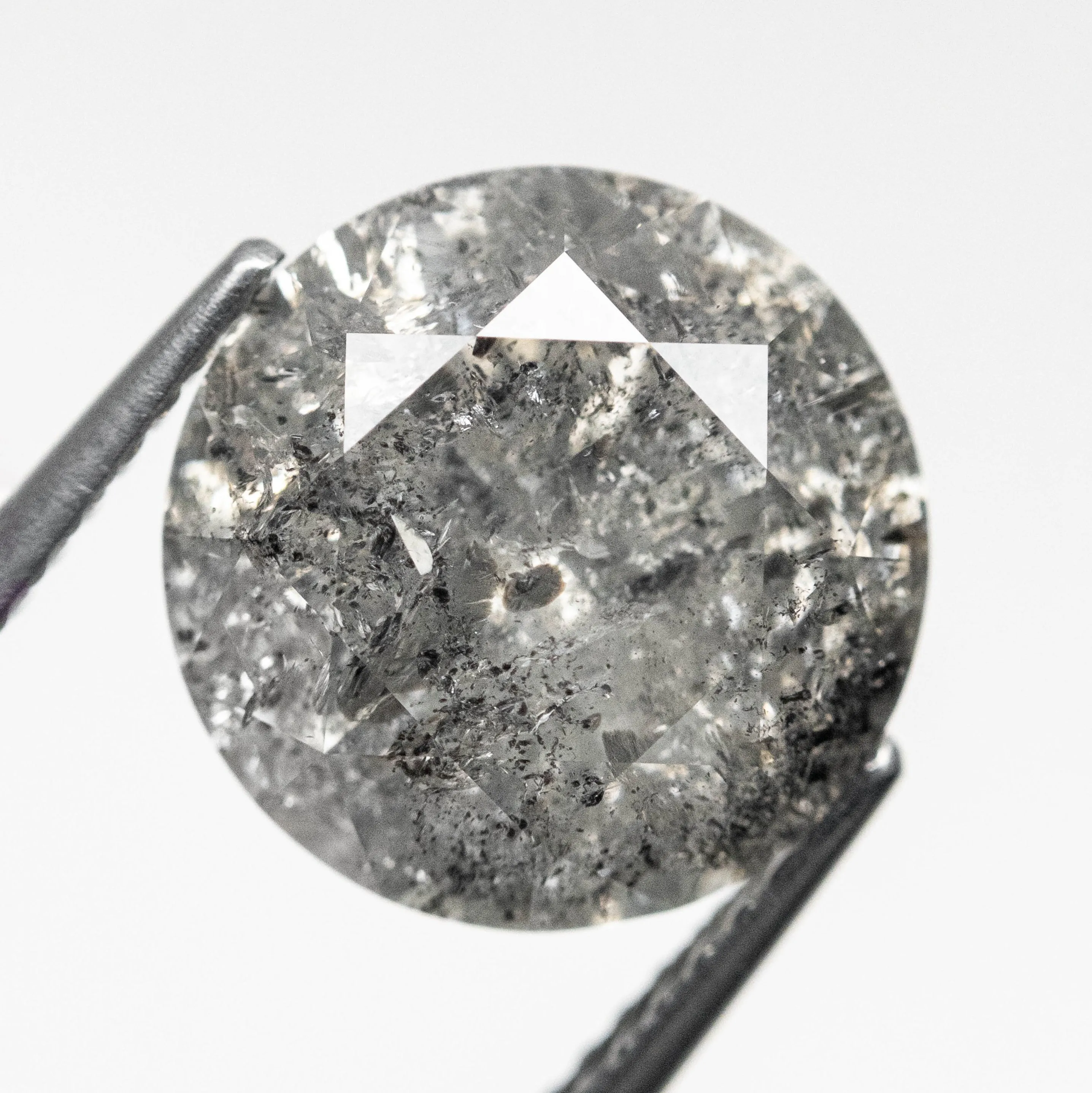 5.81ct 11.02x10.93x7.39mm Round Brilliant 19085-01