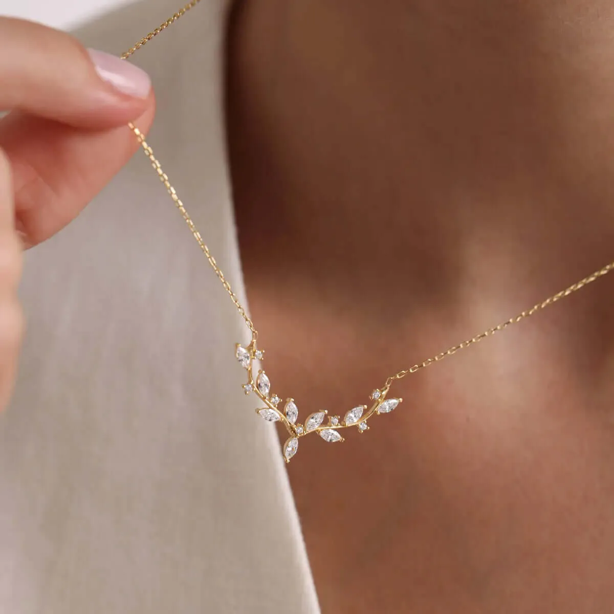 925 Sterling Silver Gold-Plated Elegant Zircon Necklace