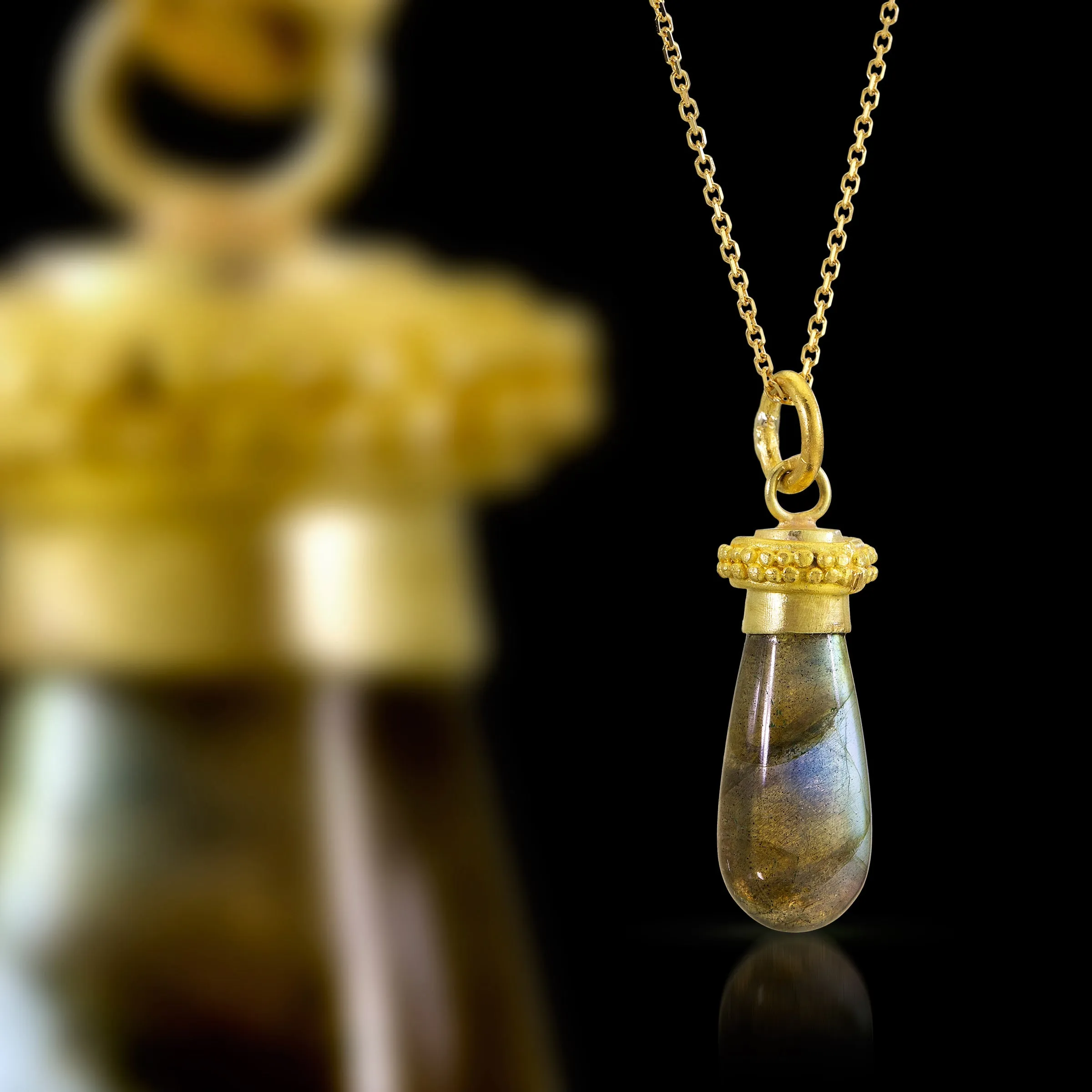 Atmosphere Teardrop Pendants in 22K