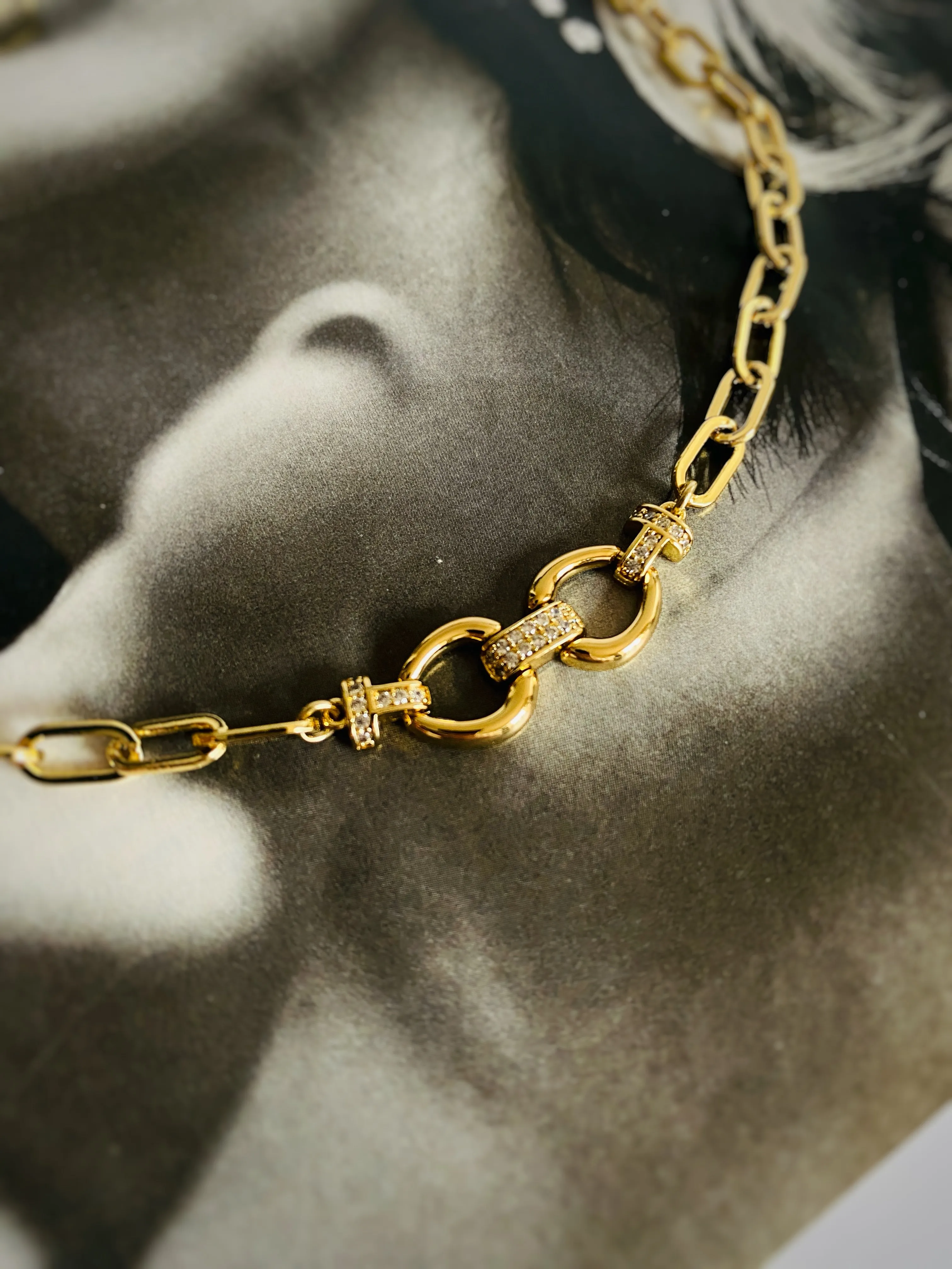 Avana Necklace