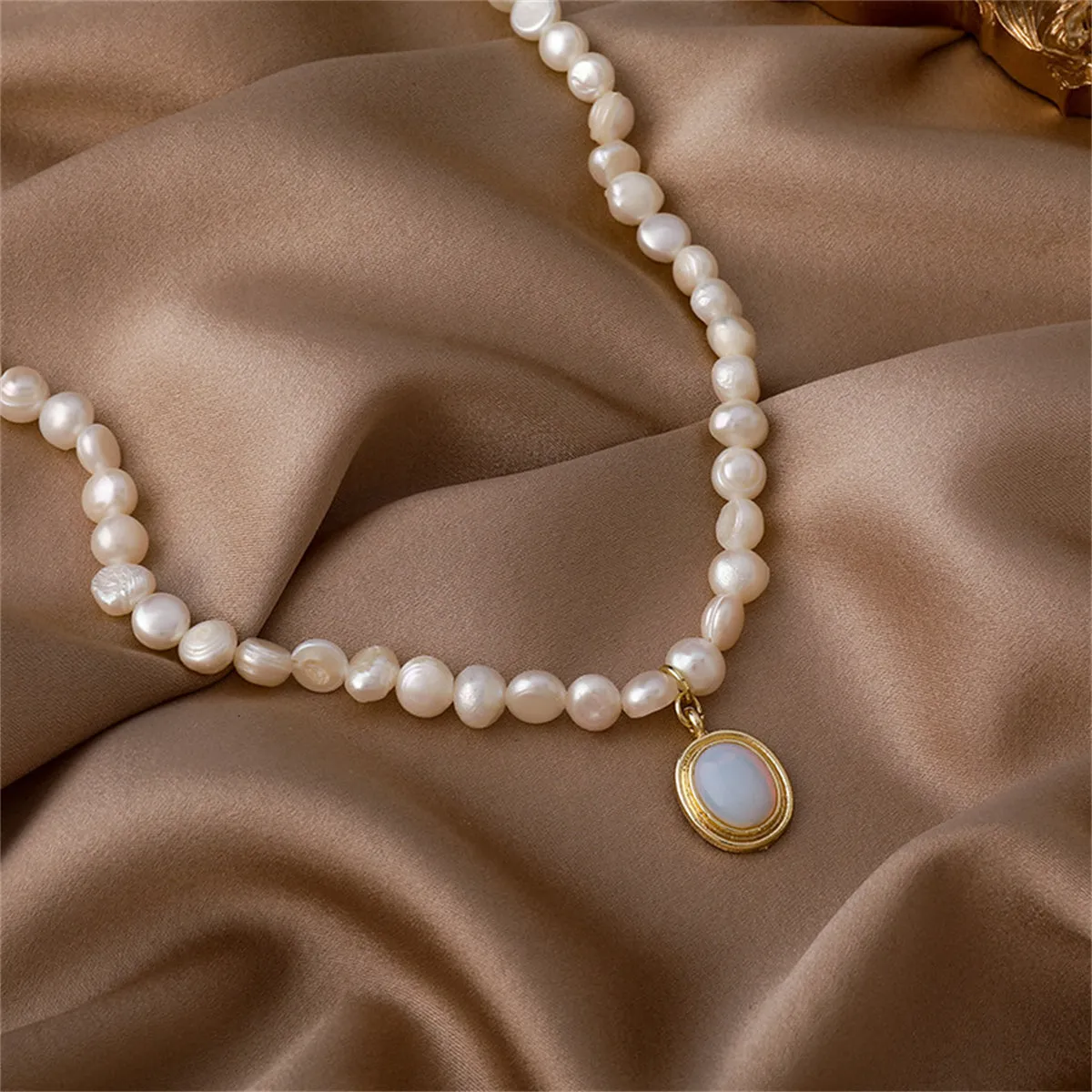 Blue Resin & Pearl 18K Gold-Plated Oval Pendant Collar Necklace