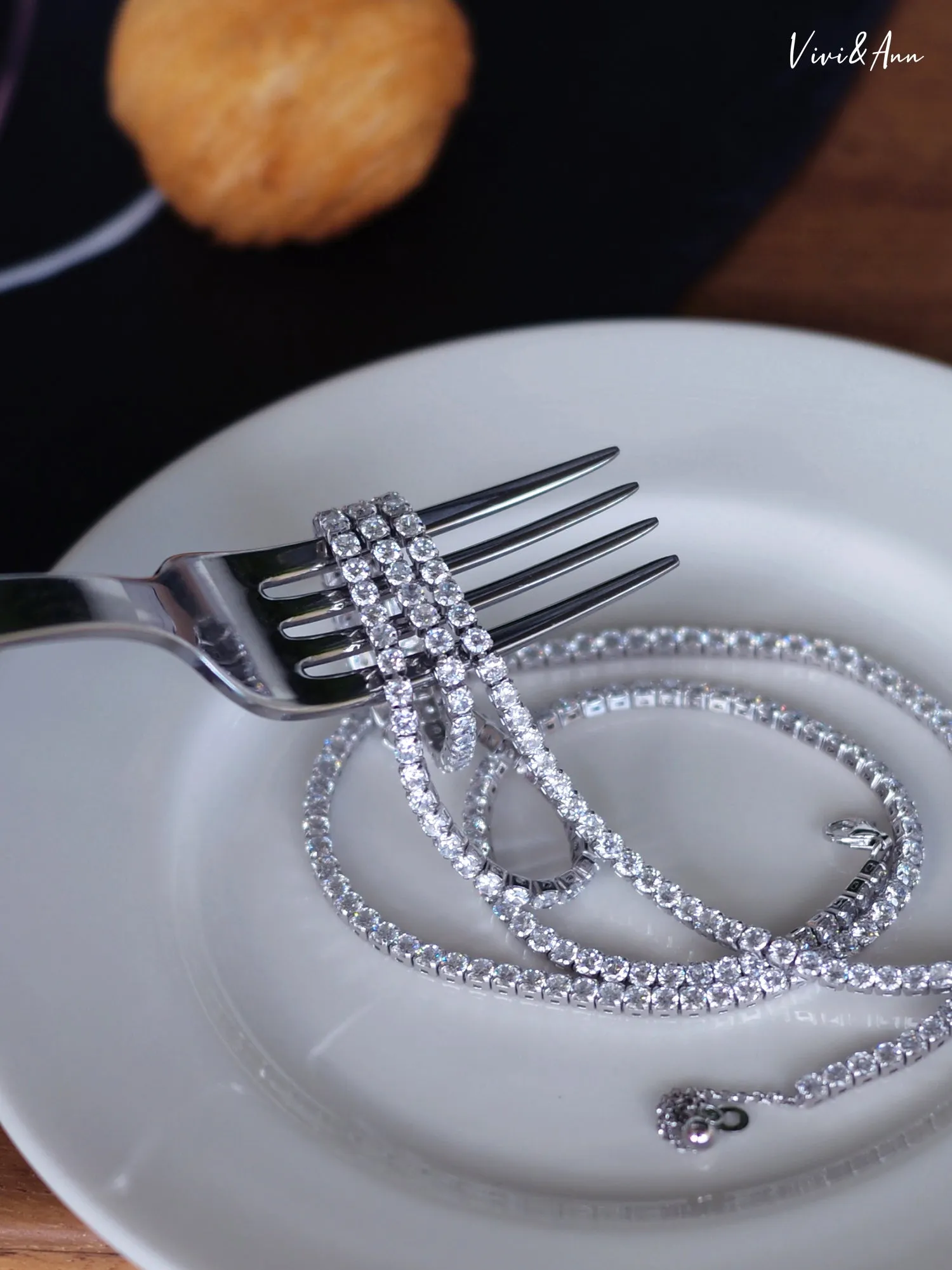 Classic Eternity Line Brilliant Crystal Diamonds Necklace 18K Gold Over Sterling Silver