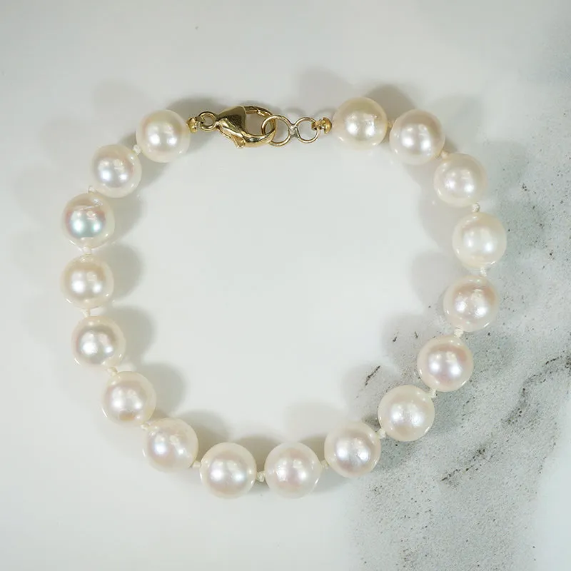 Creamy Cultured Pearl Bracelet with Gold Clasp