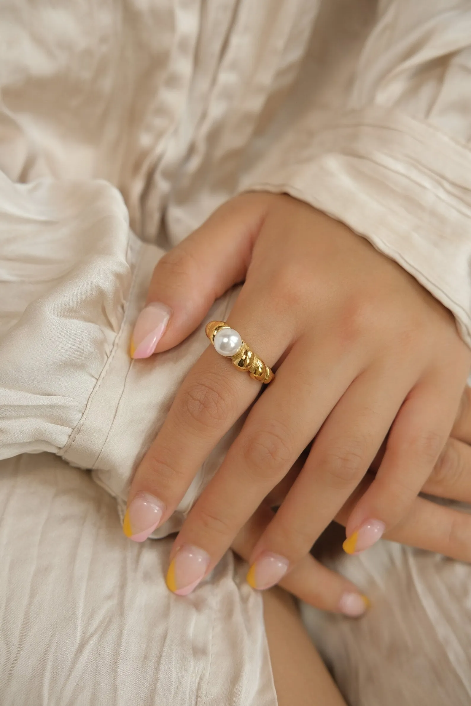 Croissant Pearl Ring