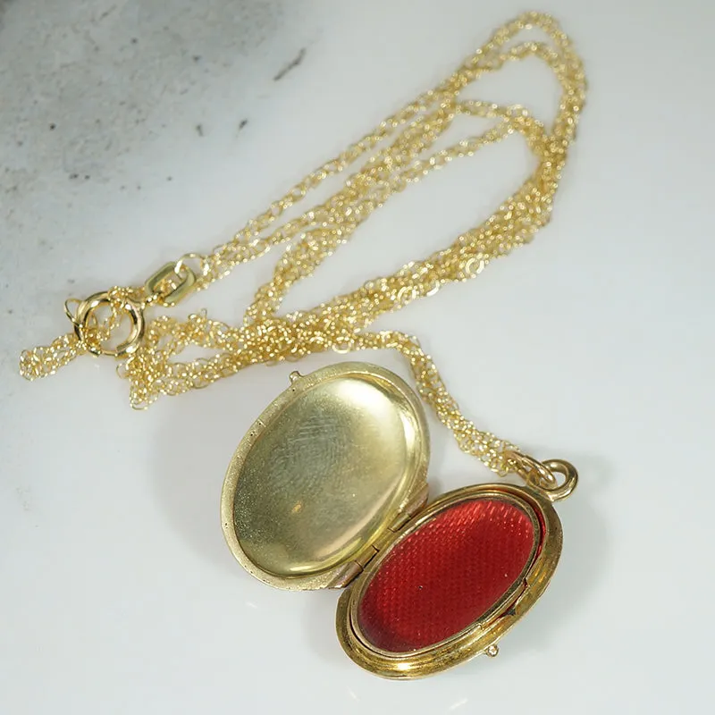 Darling Dogs 15k Gold Victorian Locket