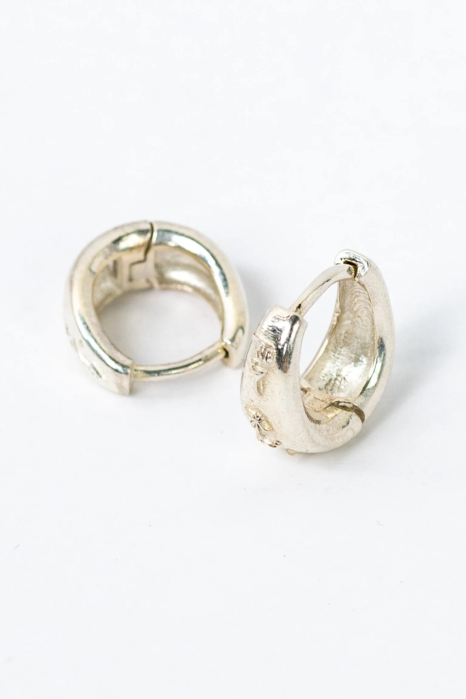 Divine Poet Hoops