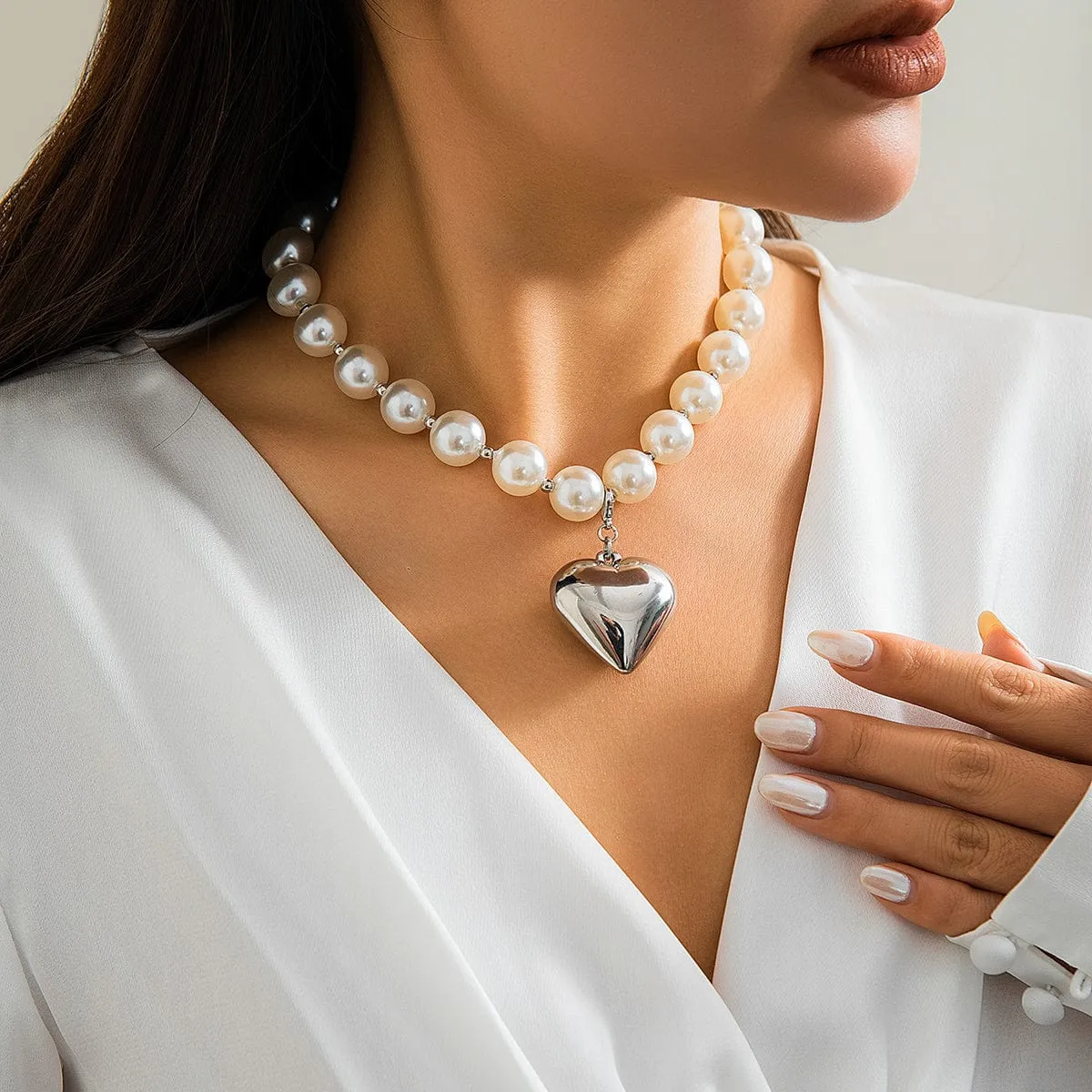 Elegant Heart Pendant Pearl Chain Choker Necklace