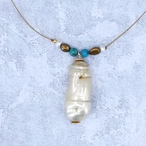 Flirting Seaside Pearl Necklace