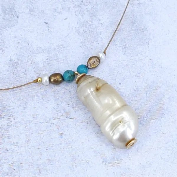 Flirting Seaside Pearl Necklace