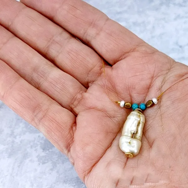 Flirting Seaside Pearl Necklace