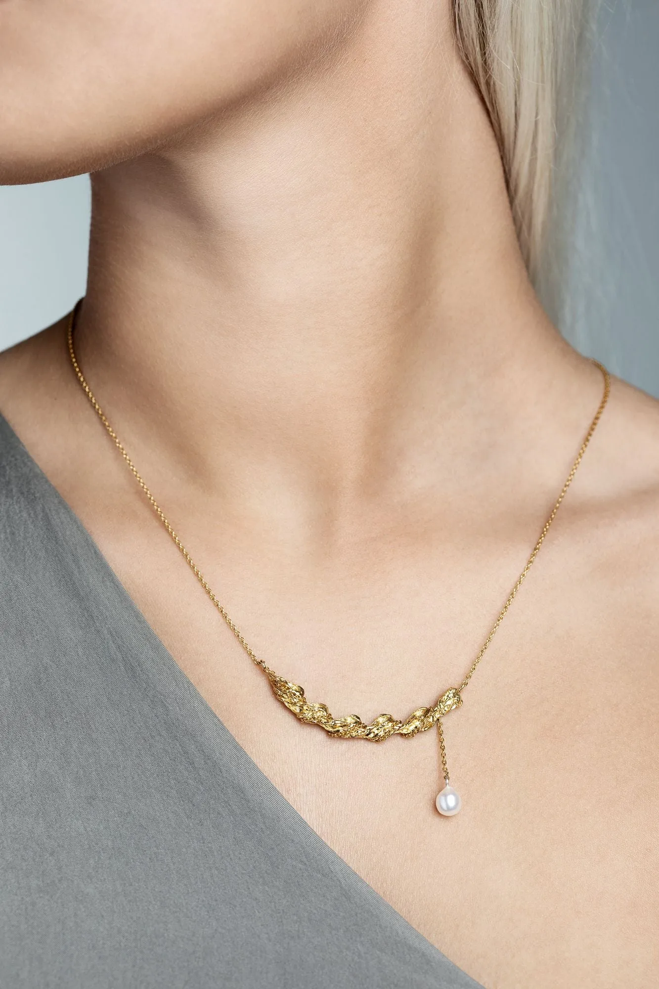 IÐUNN necklace