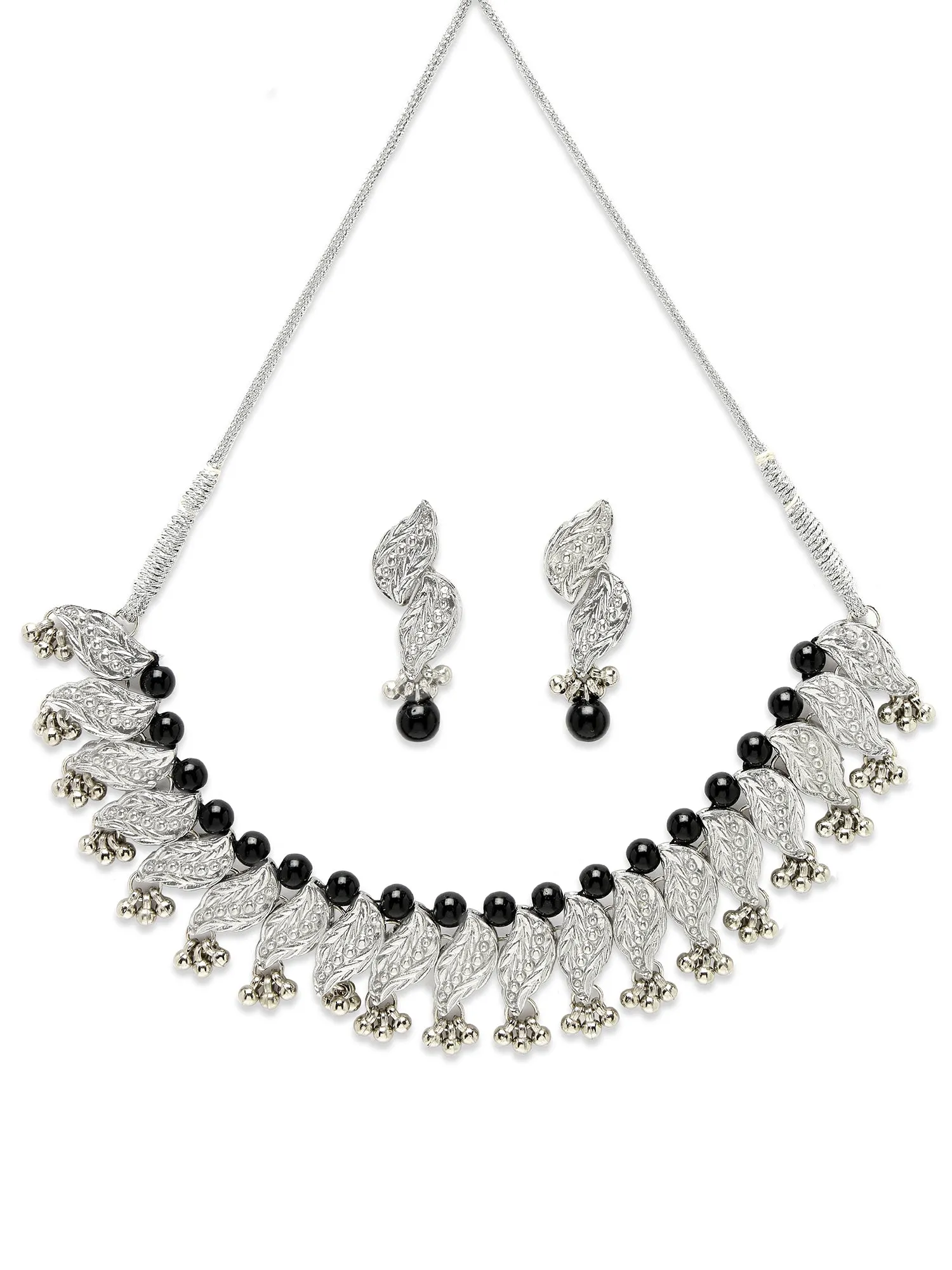 KARATCART Oxidised Silver Kundan Classic Silver Jewellery Set for Women