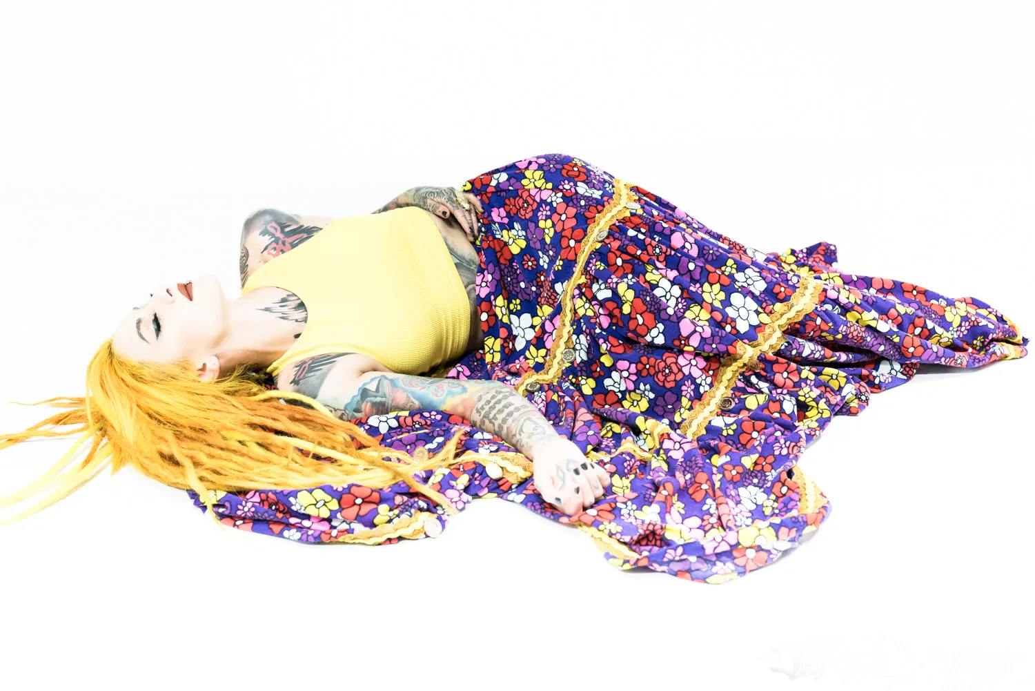 Lena Scissorhands - Laying Flowers - 8x12 Signed Pearl Print