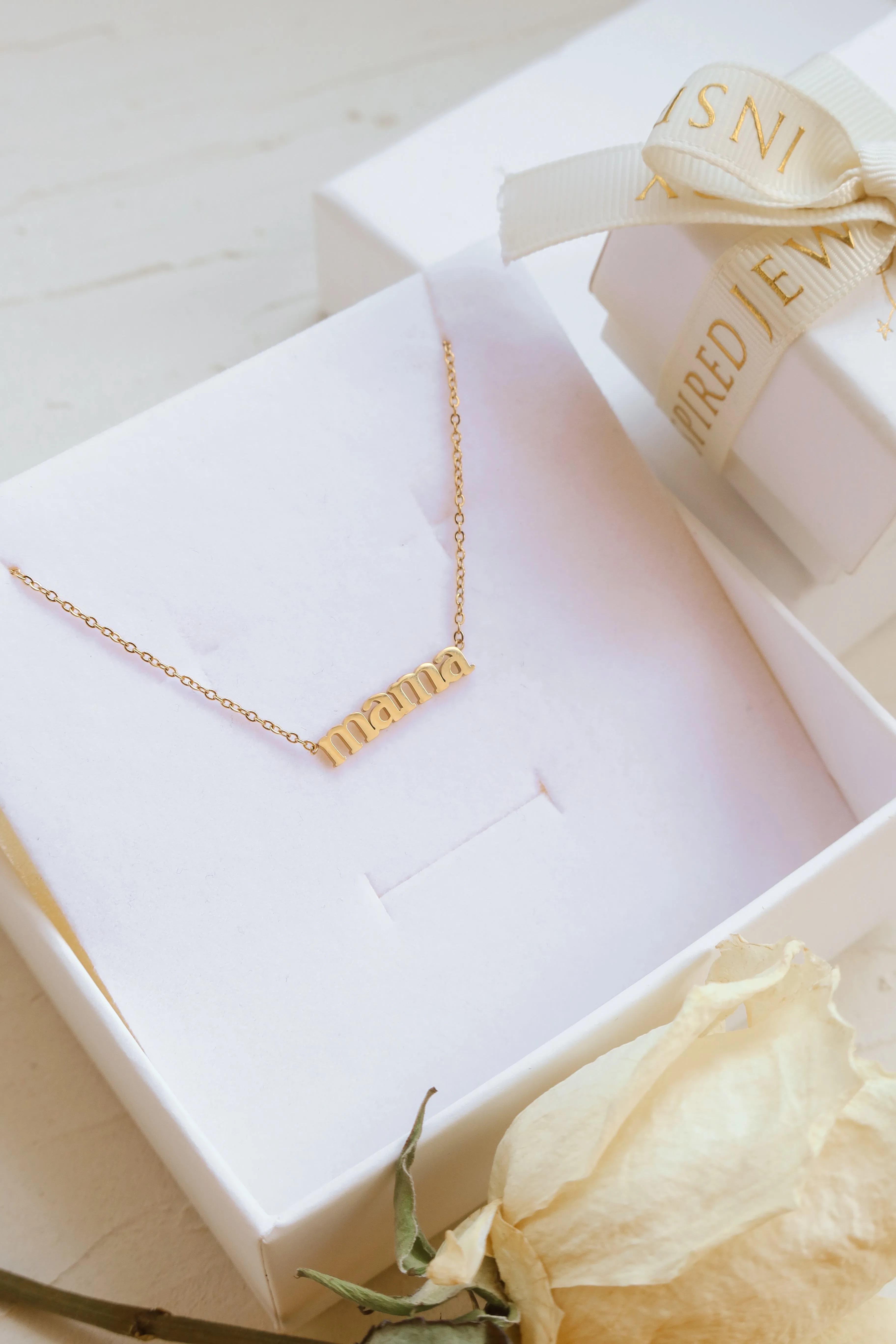 Mama Necklace