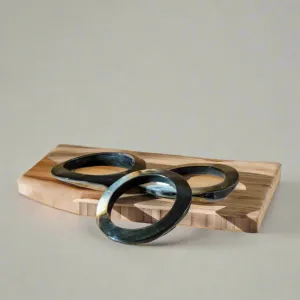 Mother-of-Pearl Bangle, Iridescent Grey - Natural Jewelry