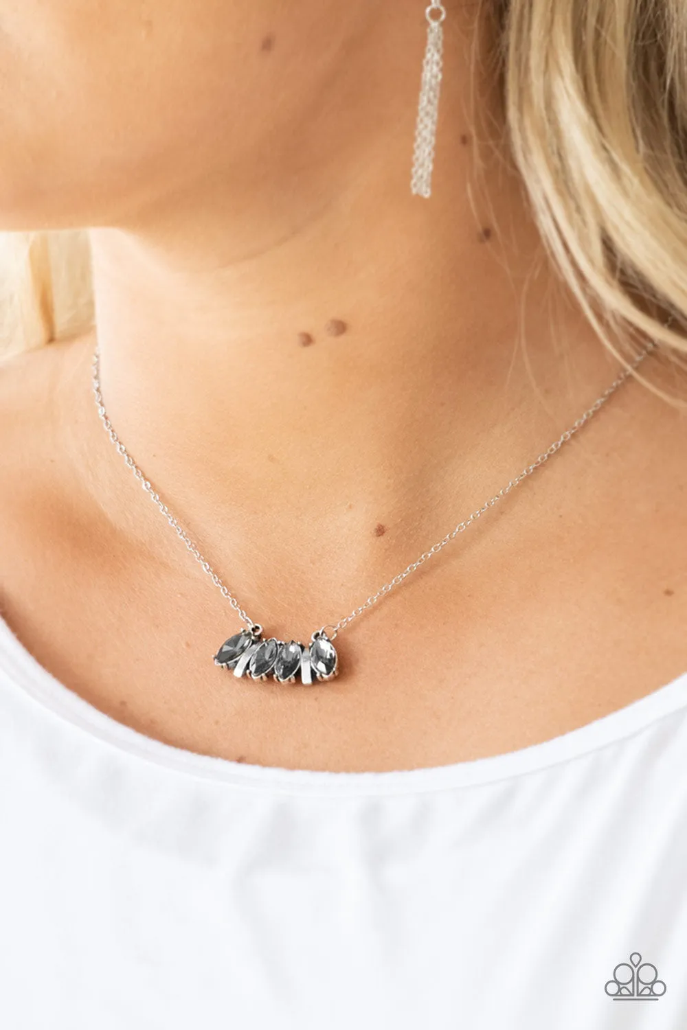 Paparazzi - Deco Decadence - Silver Necklace & Earrings