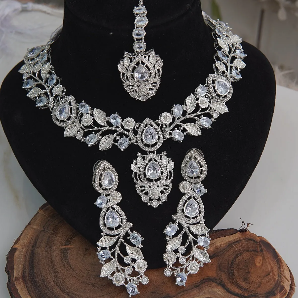 Partywear Semi-Gems Necklace Set