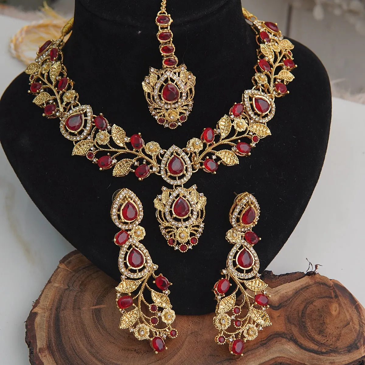 Partywear Semi-Gems Necklace Set