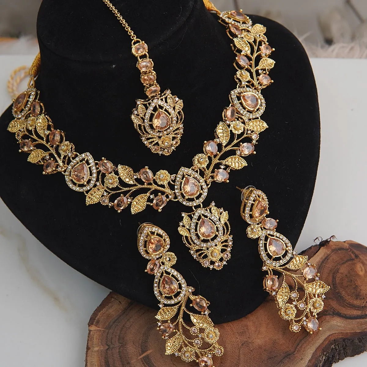 Partywear Semi-Gems Necklace Set