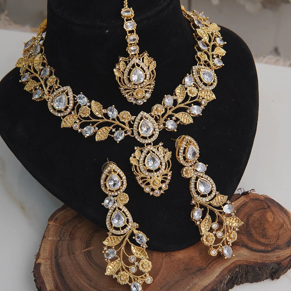 Partywear Semi-Gems Necklace Set
