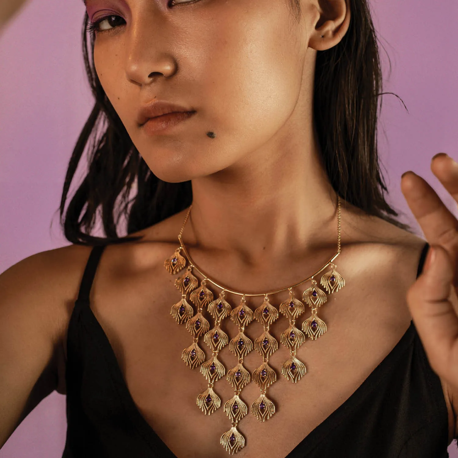 PLUME COLLAR