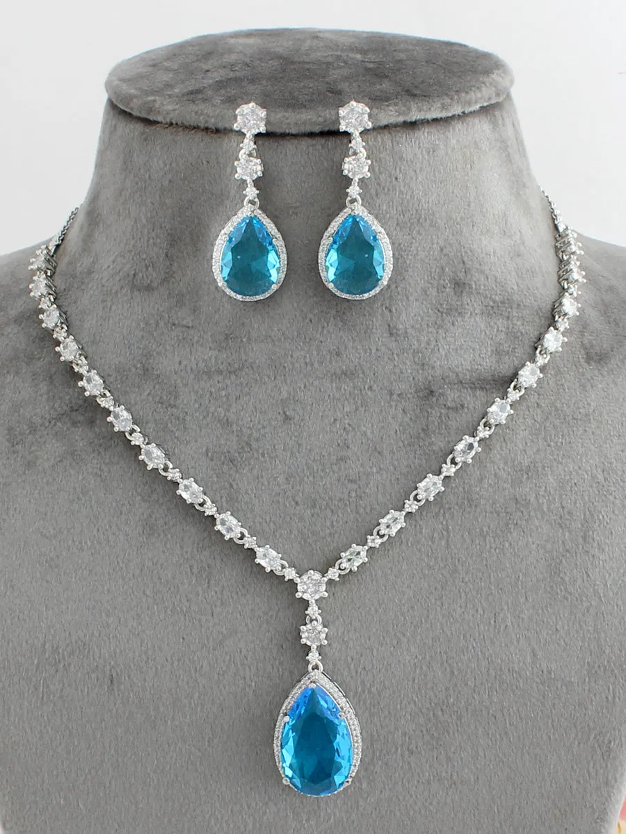 Sofia Pendant Necklace Set