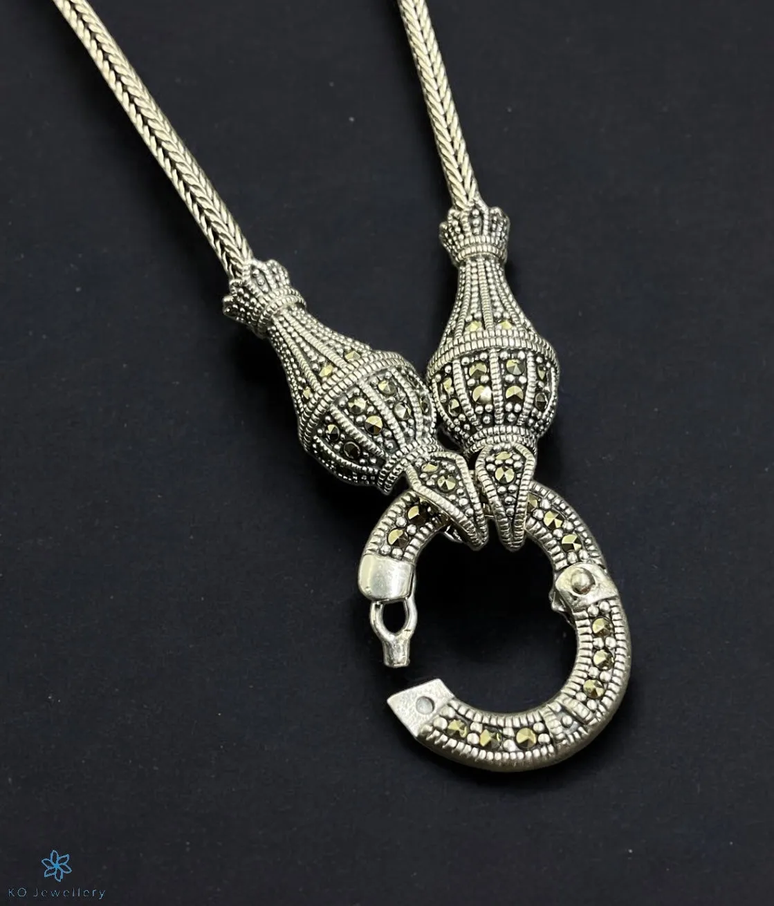The Urvi Openable Silver Marcasite Chain