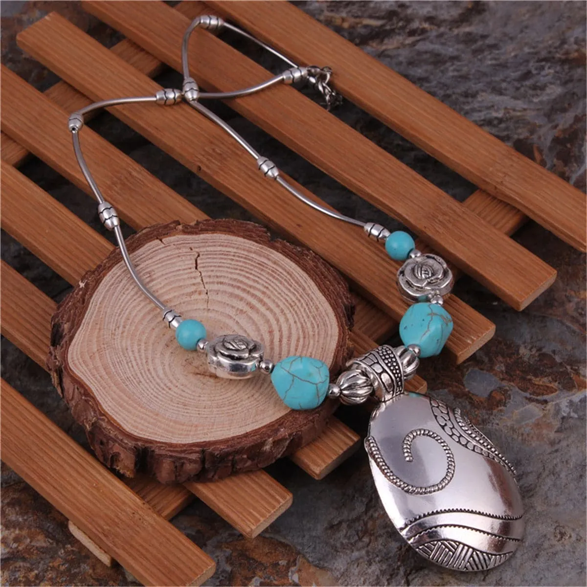 Turquoise & Silver-Plated Floral Teardrop Necklace