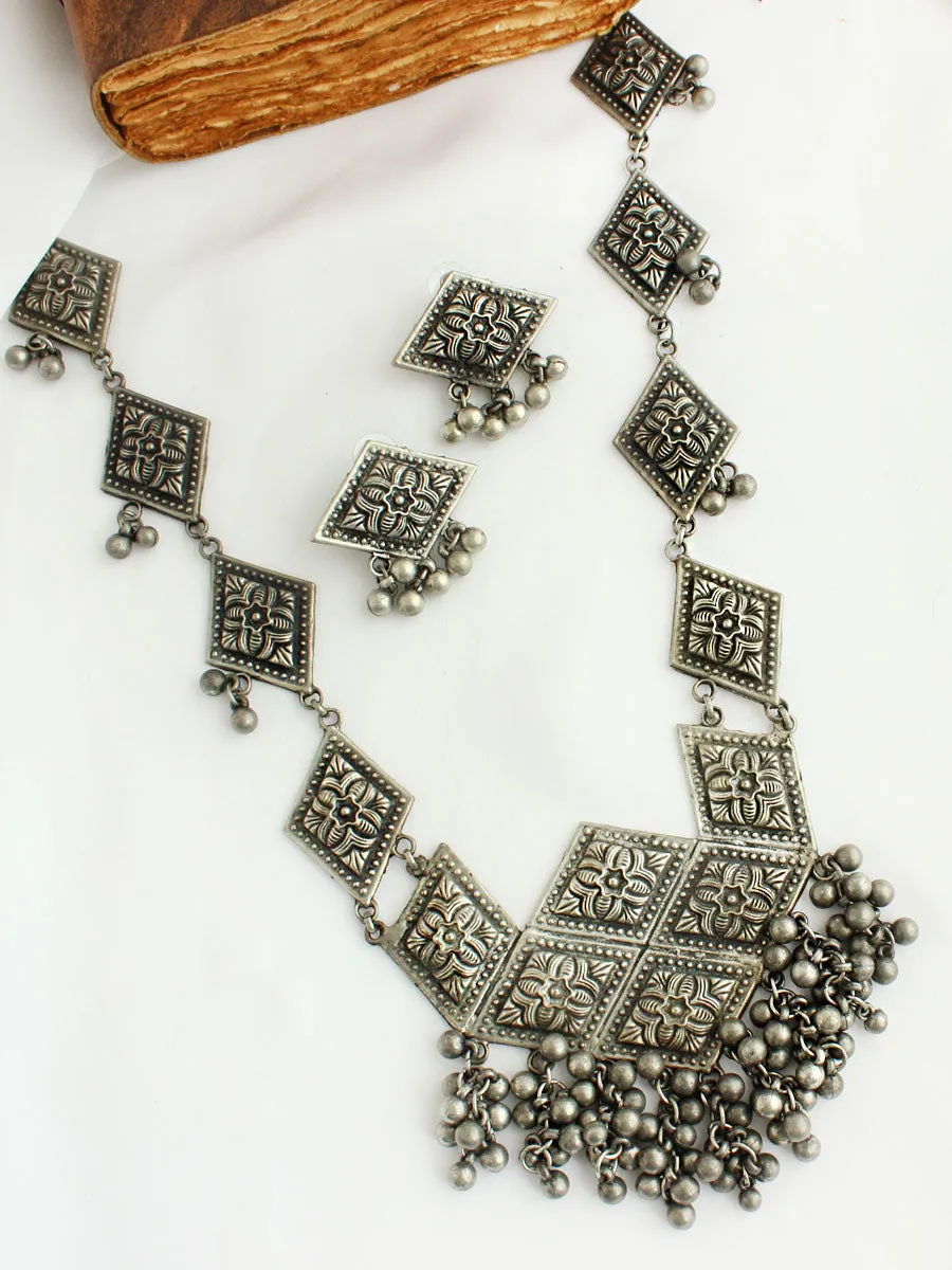 Umang Long Necklace Set