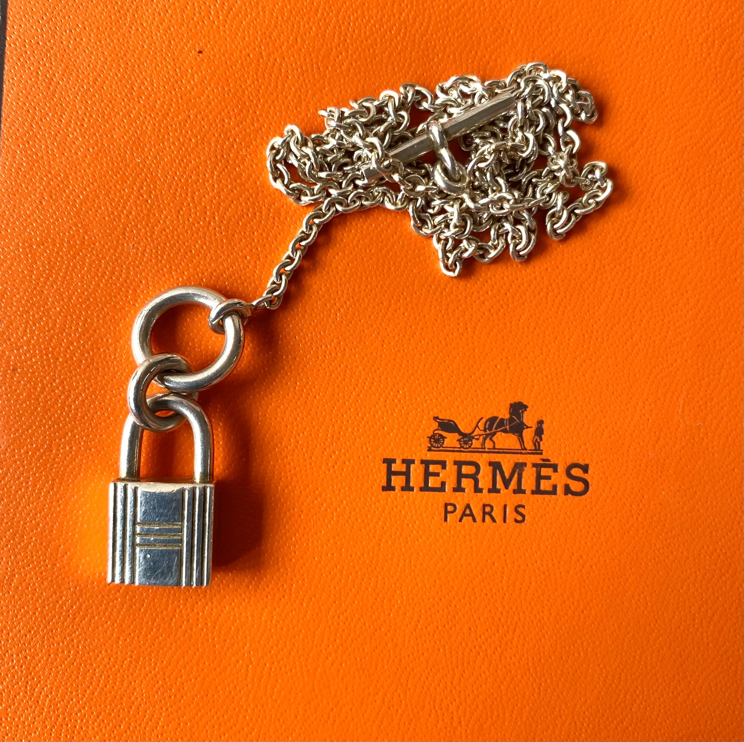 Vintage HERMES silver chain necklace with padlock key charm. Classic 925 silver jewelry piece from Hermes. 050601ya1