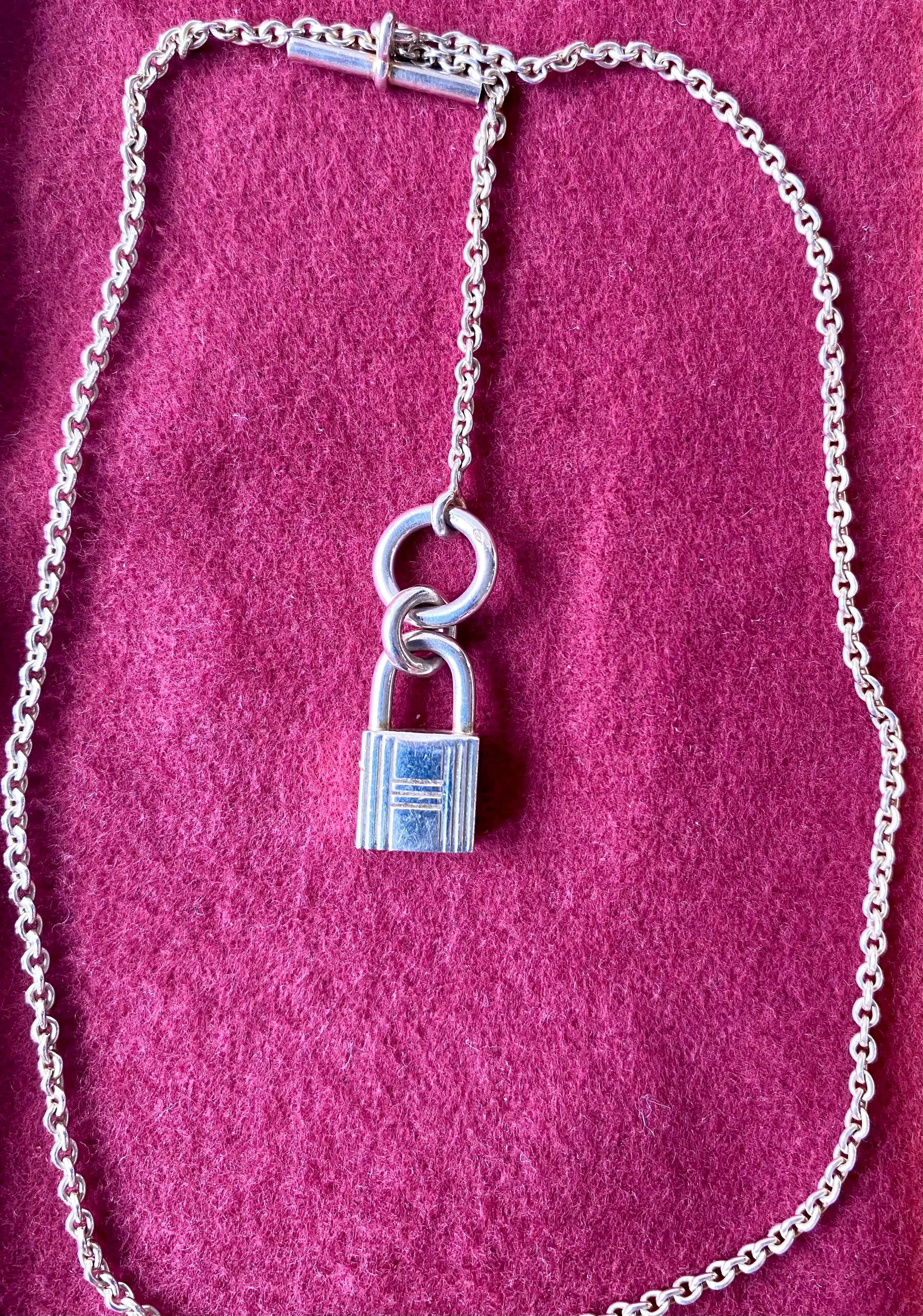 Vintage HERMES silver chain necklace with padlock key charm. Classic 925 silver jewelry piece from Hermes. 050601ya1