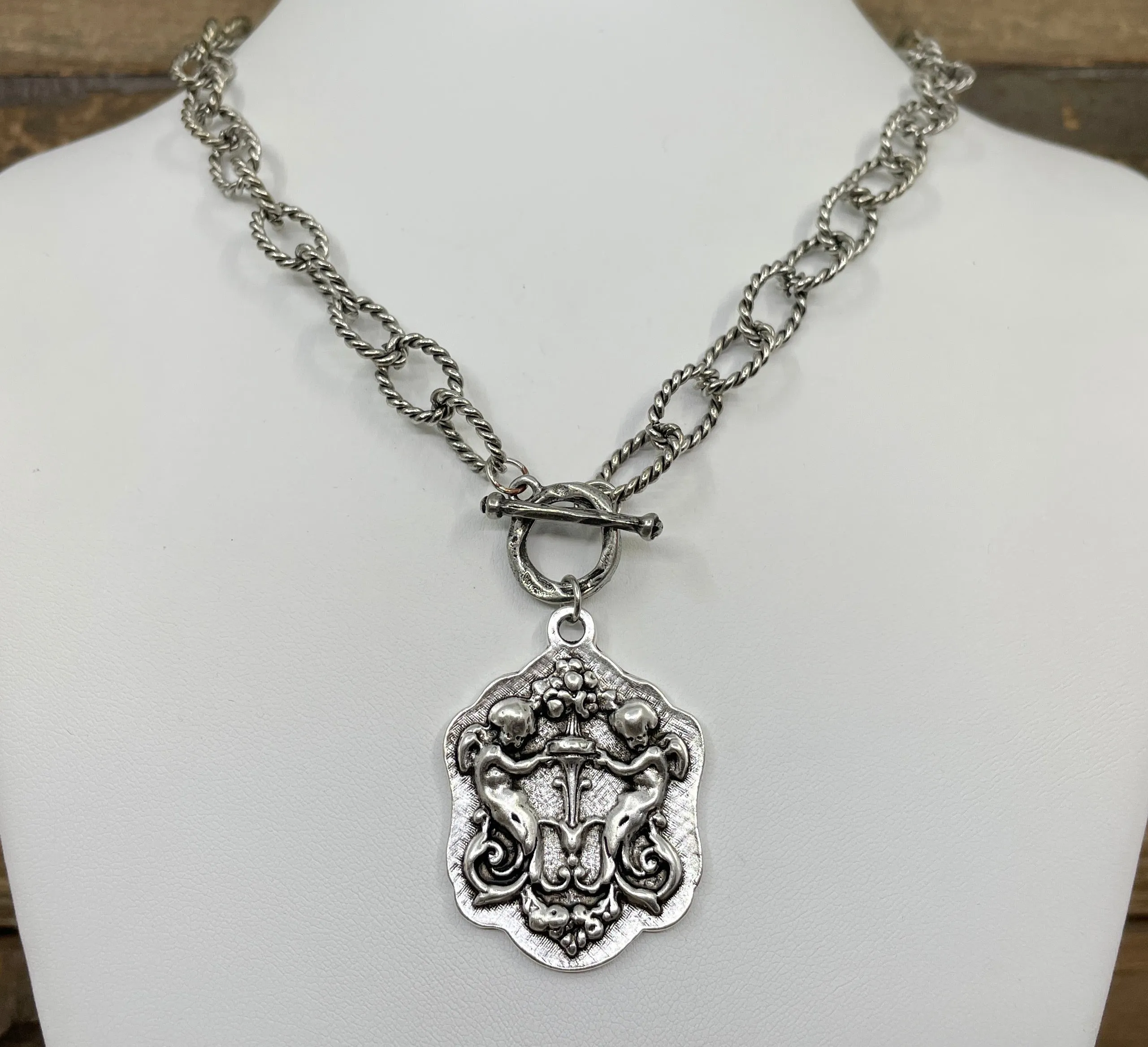 Vintage Reproduction Twin Cherub Necklace