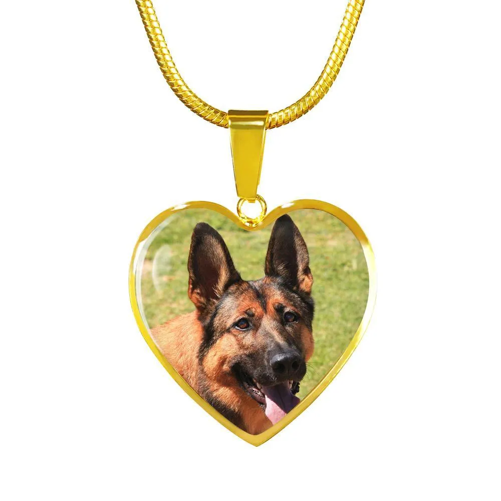 Your Dog on this Luxury Necklace with Heart Pendant